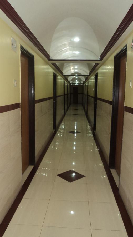 Girija Payyade Hotel Kalyan Luaran gambar