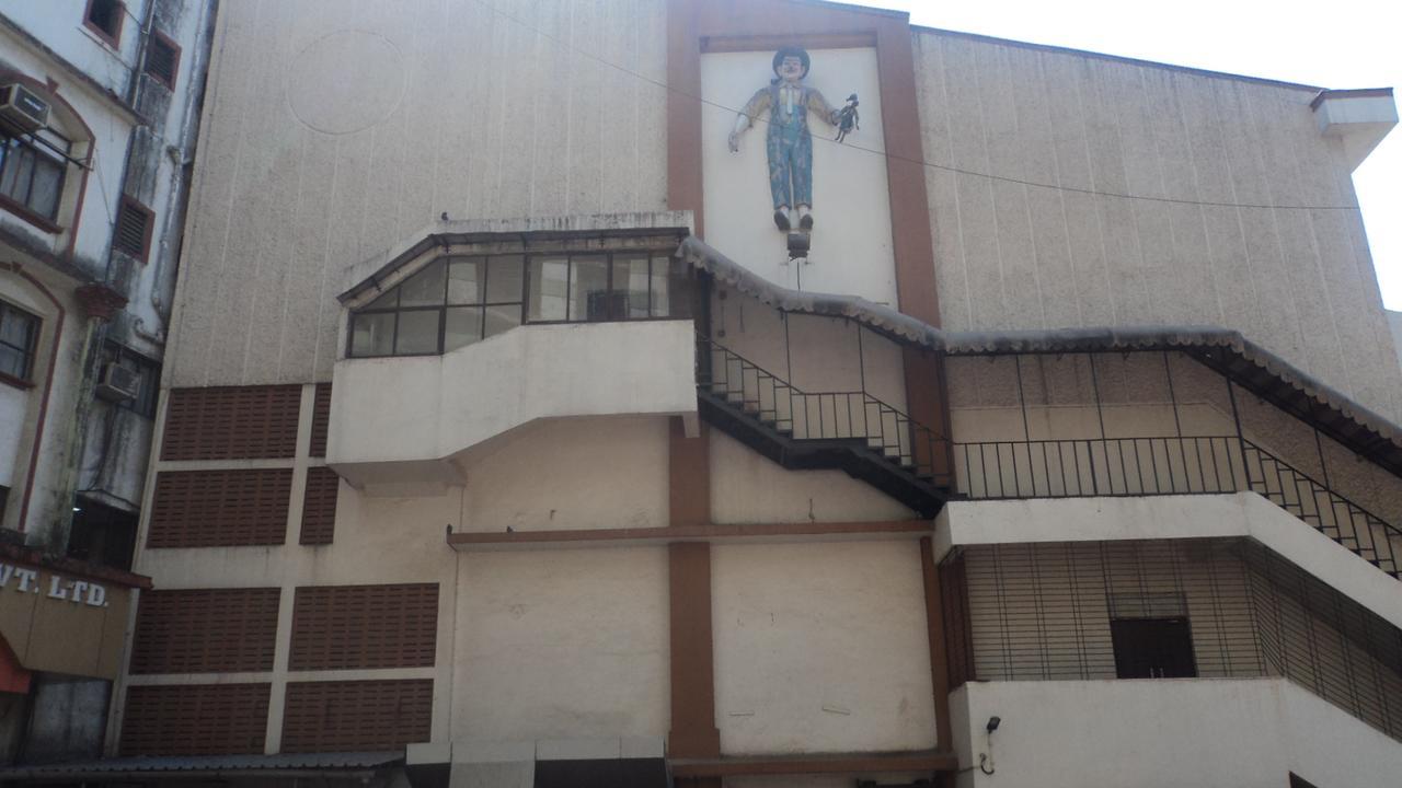 Girija Payyade Hotel Kalyan Luaran gambar