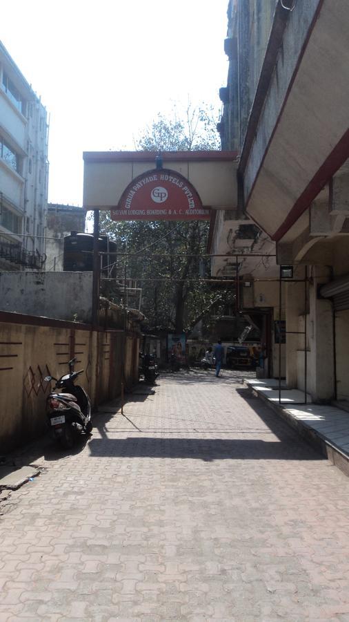 Girija Payyade Hotel Kalyan Luaran gambar